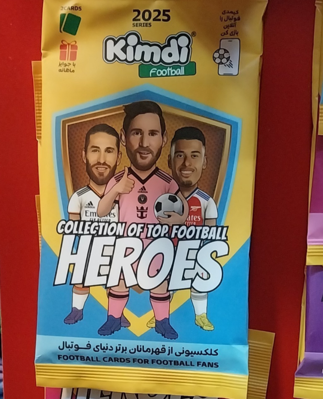 کارت بازی کیمدی فوتبالی سری heros 2025 بسته 24 عددی